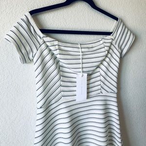 Brand new! Off the shoulder summer dress, size M